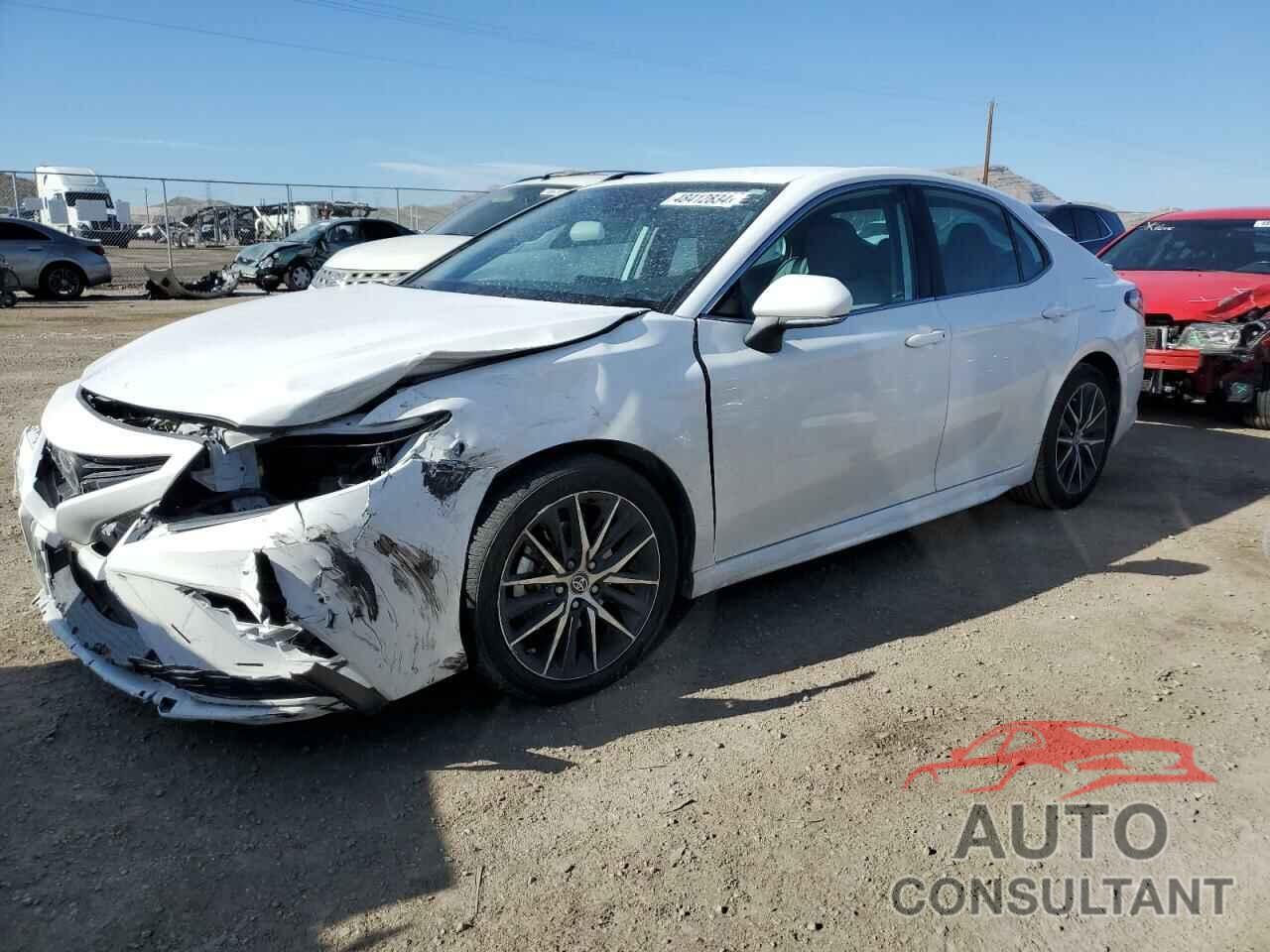 TOYOTA CAMRY 2022 - 4T1G11AK7NU669458