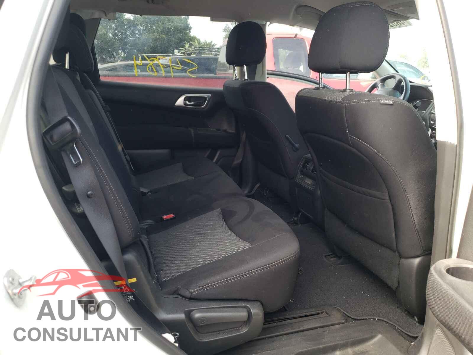 NISSAN PATHFINDER 2017 - 5N1DR2MM7HC662681