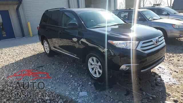 TOYOTA HIGHLANDER 2013 - 5TDBK3EH8DS241813