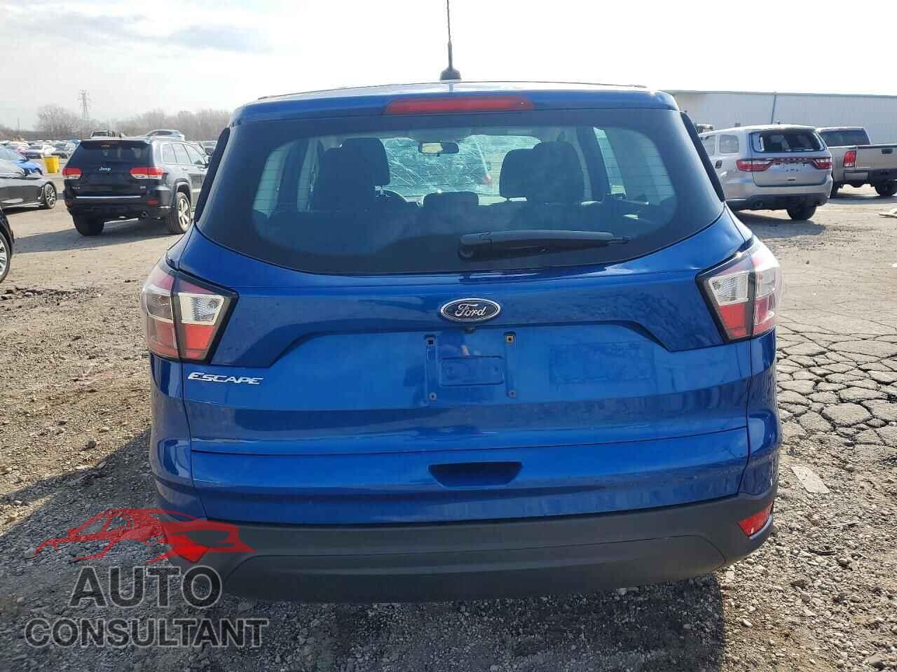 FORD ESCAPE 2017 - 1FMCU0F75HUE31648