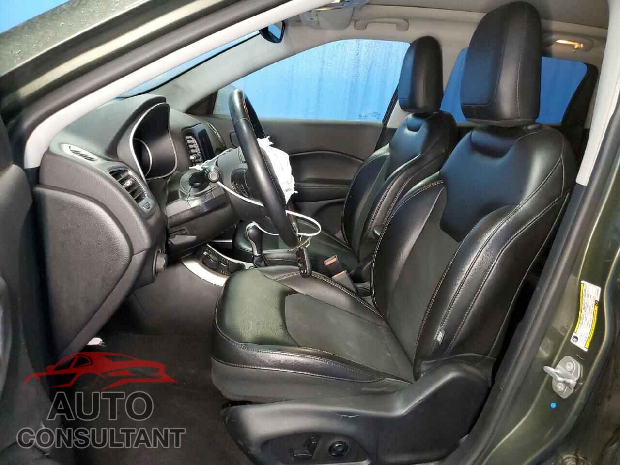 JEEP COMPASS 2018 - 3C4NJDBBXJT354573