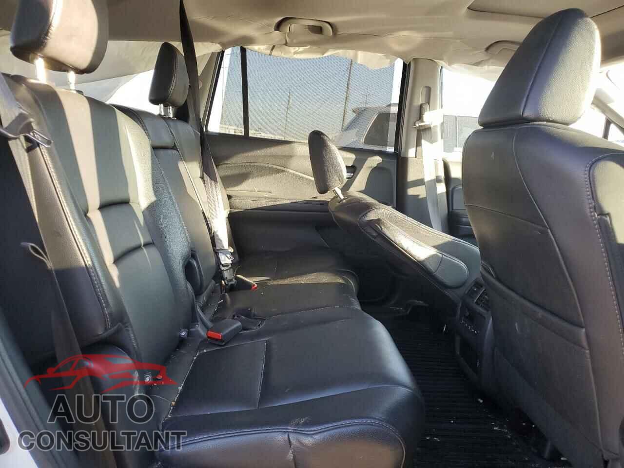 HONDA PILOT 2019 - 5FNYF6H58KB052890