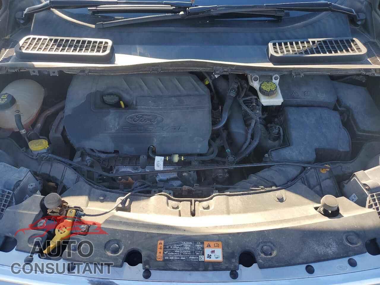 FORD ESCAPE 2017 - 1FMCU9JD6HUD56539