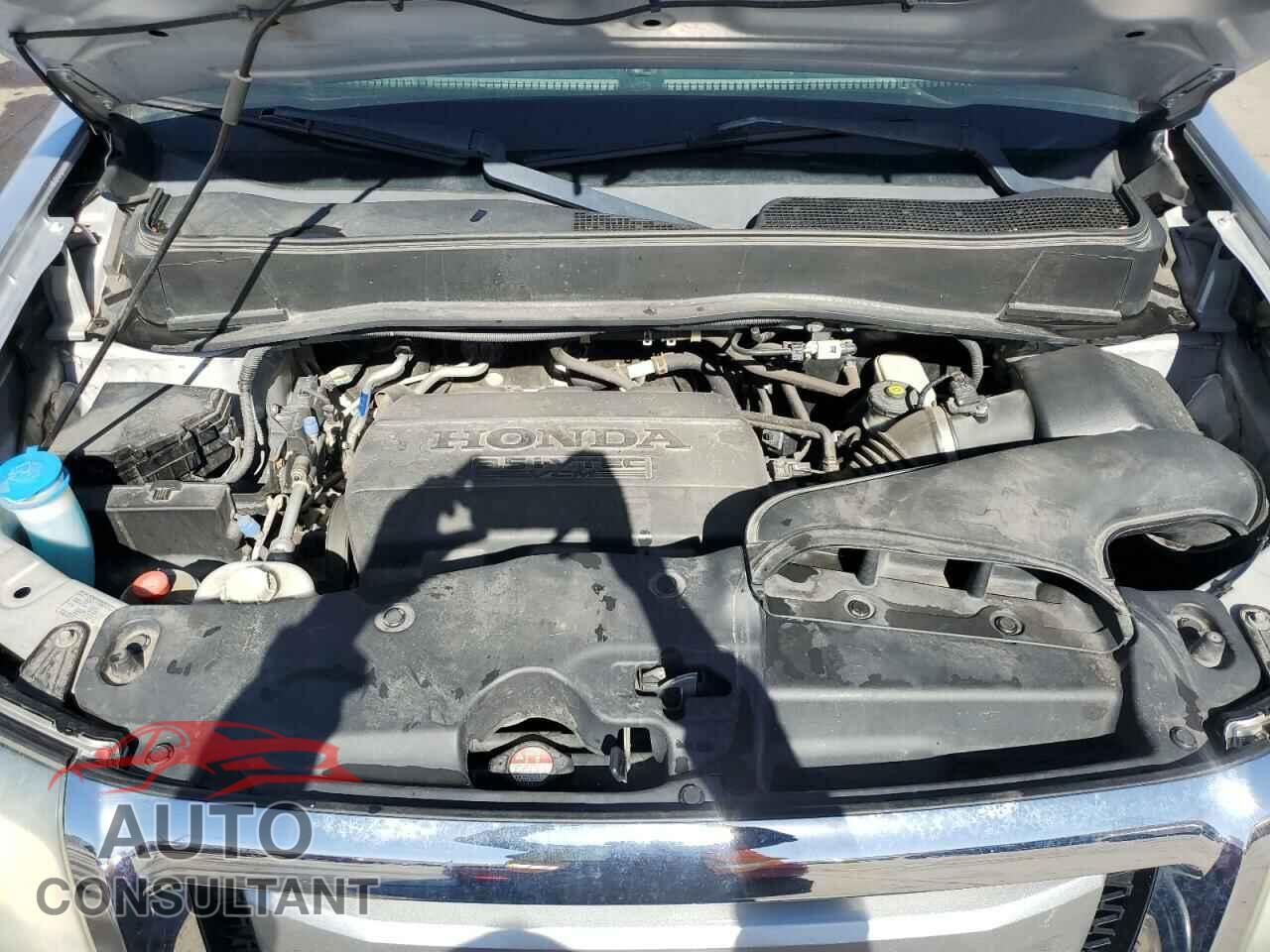 HONDA PILOT 2011 - 5FNYF4H42BB081359
