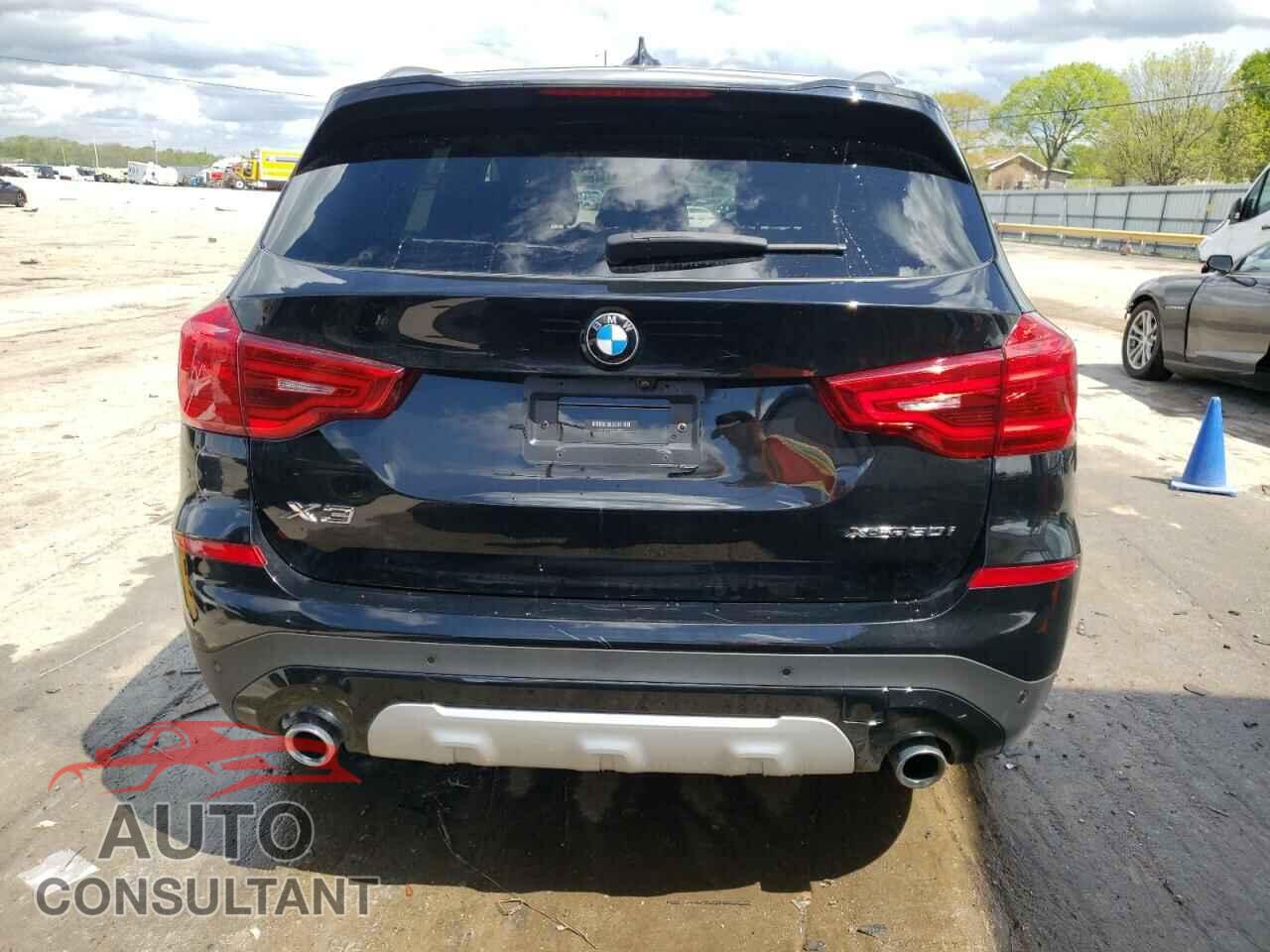 BMW X3 2019 - 5UXTR9C55KLR10631