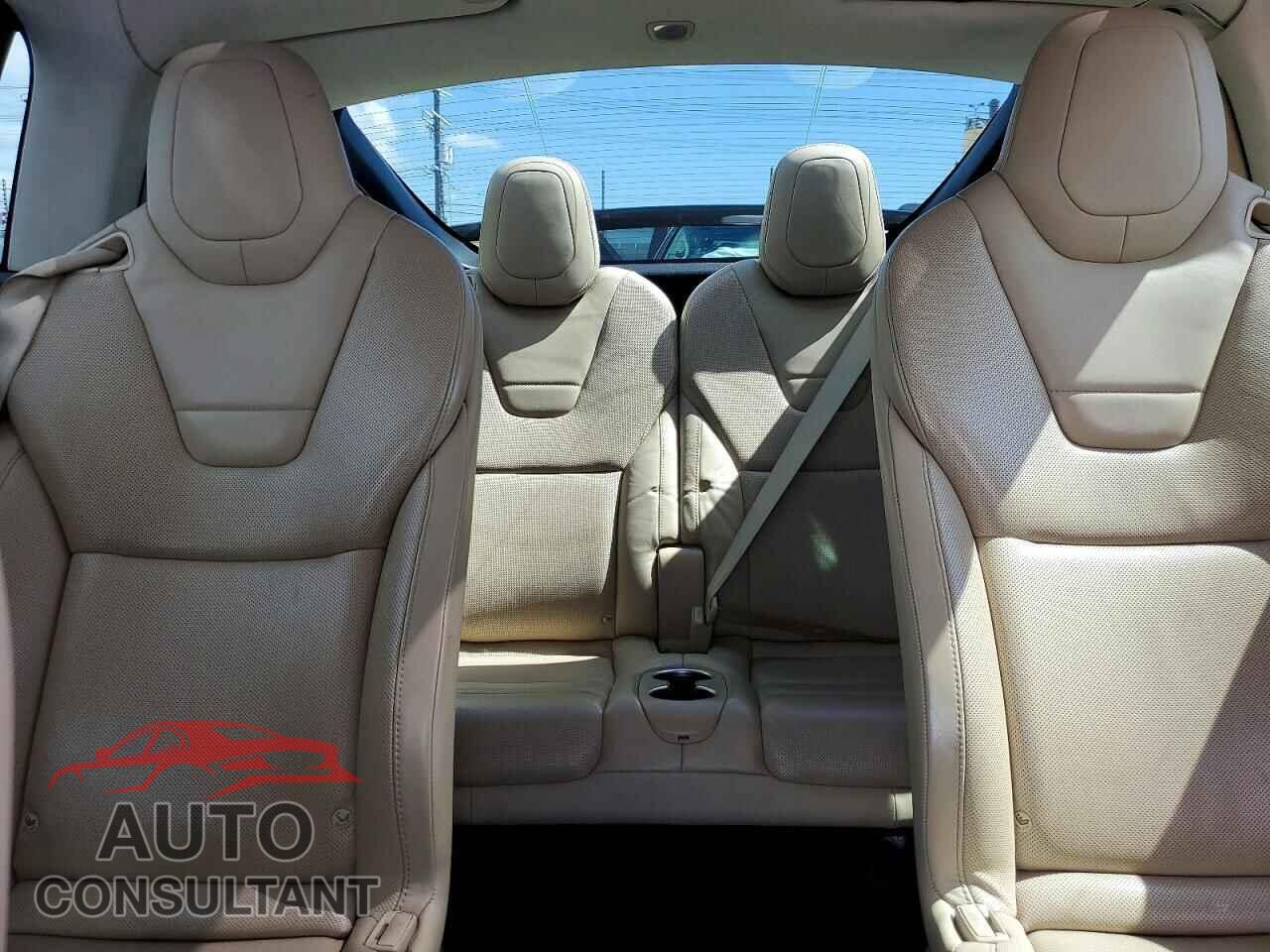 TESLA MODEL X 2016 - 5YJXCBE48GF007237