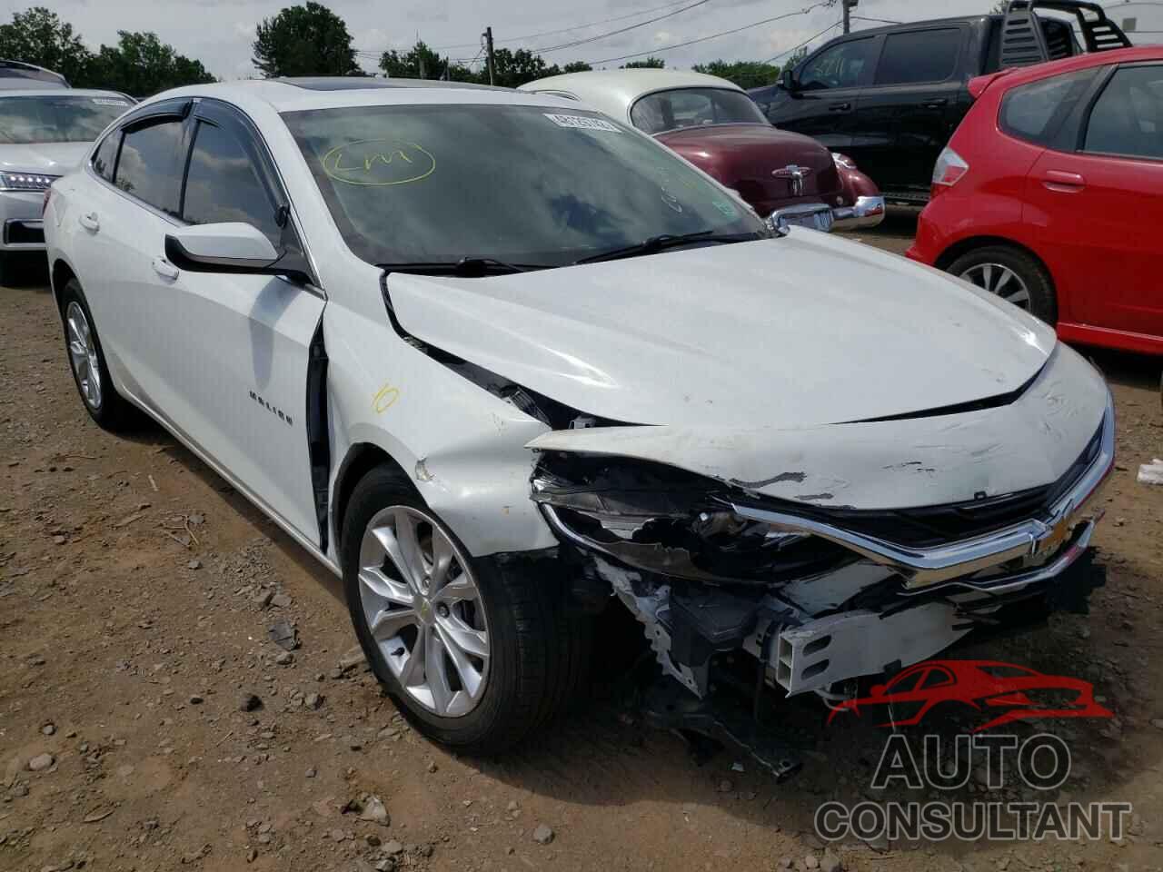 CHEVROLET MALIBU 2020 - 1G1ZD5ST3LF038266