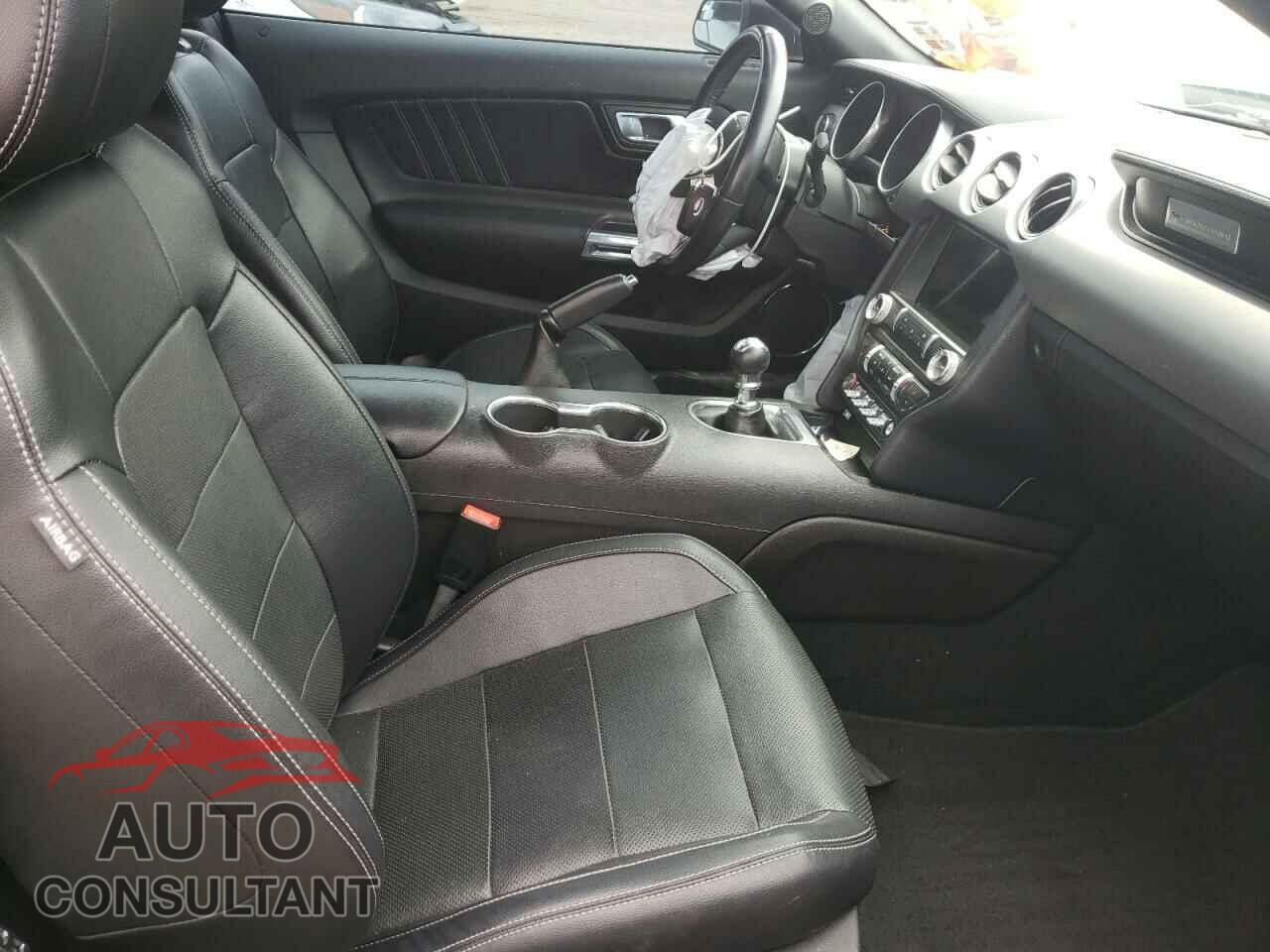 FORD MUSTANG 2019 - 1FA6P8CF4K5160866