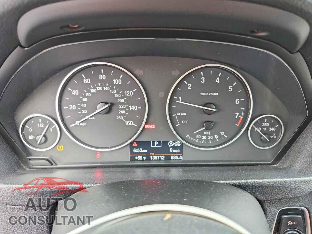 BMW 3 SERIES 2013 - WBA3A5C59DF352802