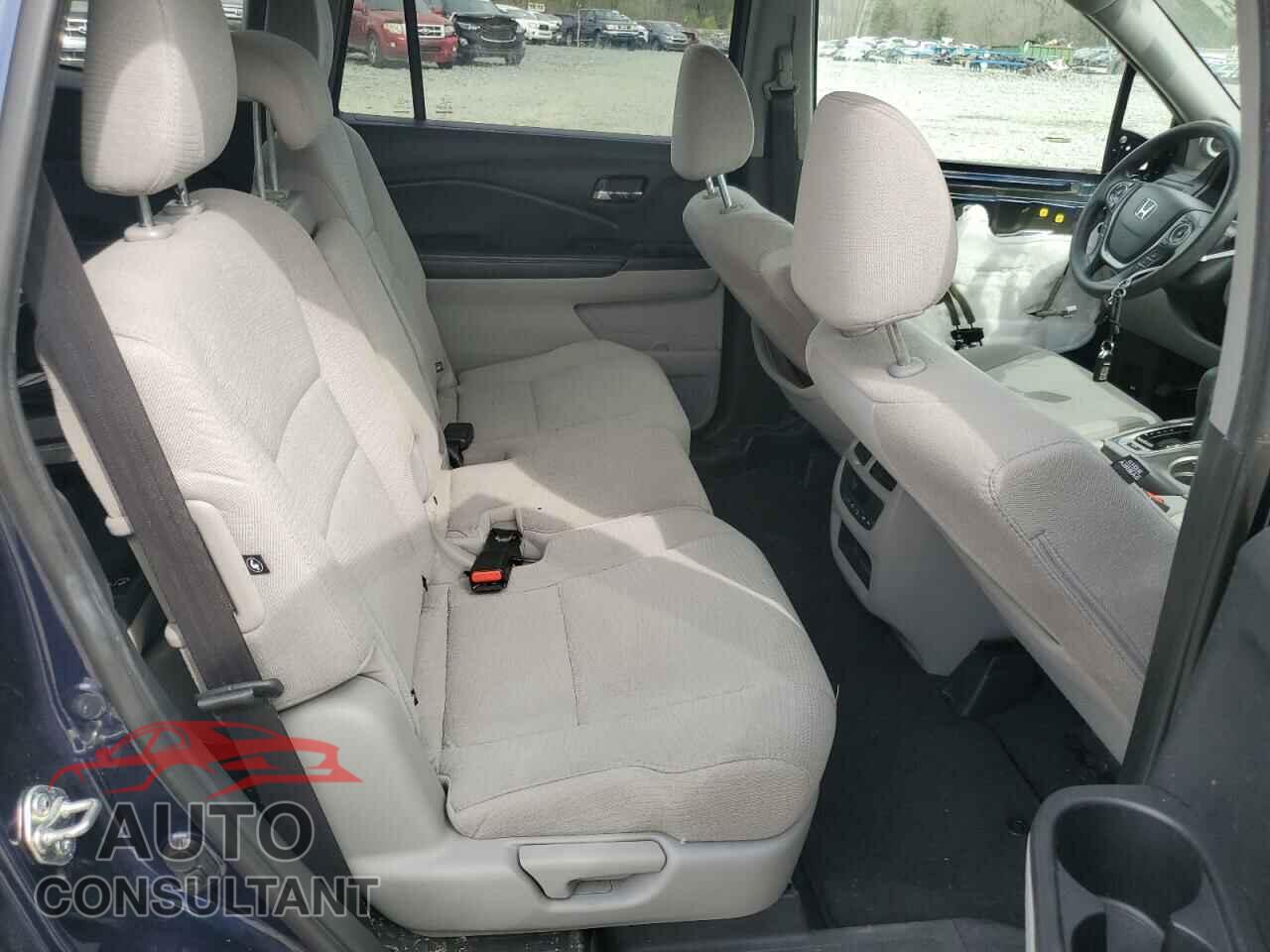 HONDA PILOT 2017 - 5FNYF5H43HB010606