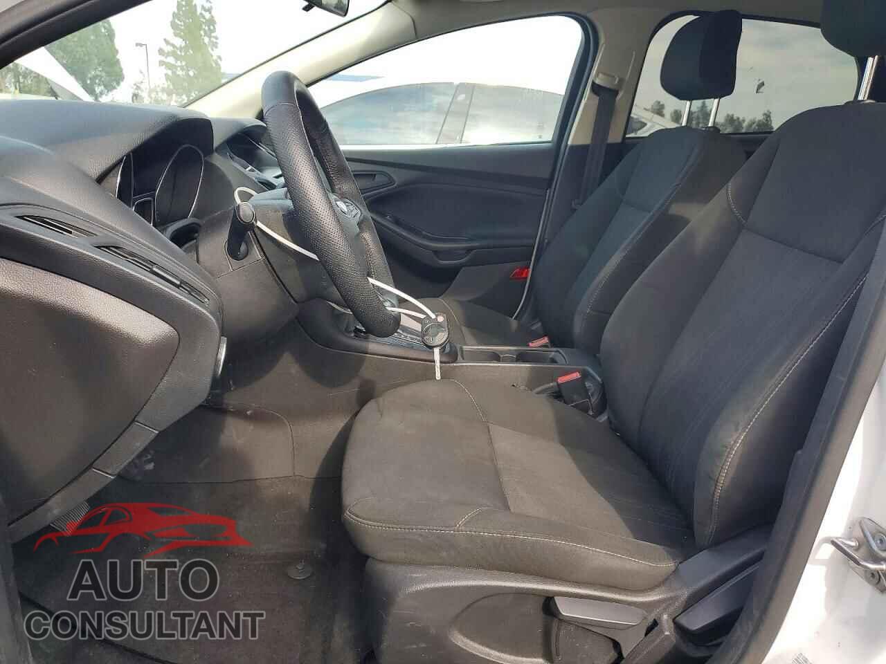 FORD FOCUS 2017 - 1FADP3E27HL254829