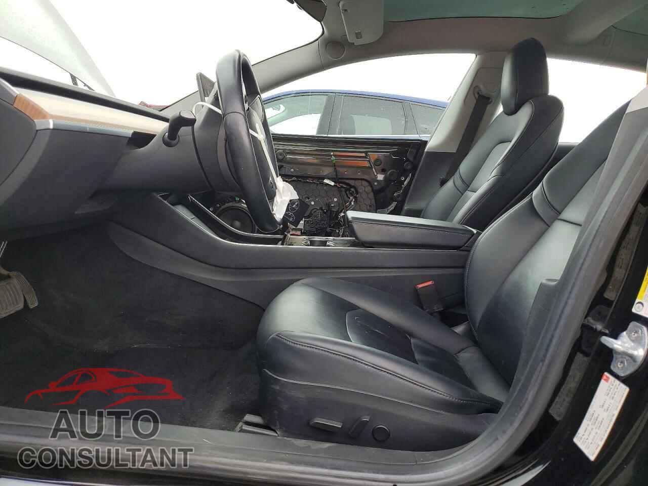 TESLA MODEL 3 2018 - 5YJ3E1EA9JF007702