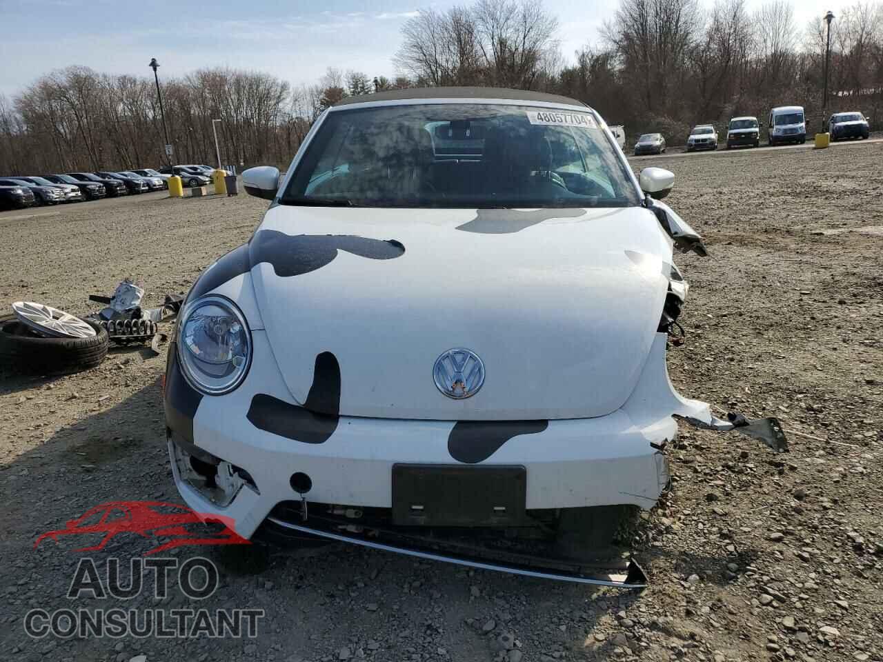 VOLKSWAGEN BEETLE 2017 - 3VW517AT6HM810145