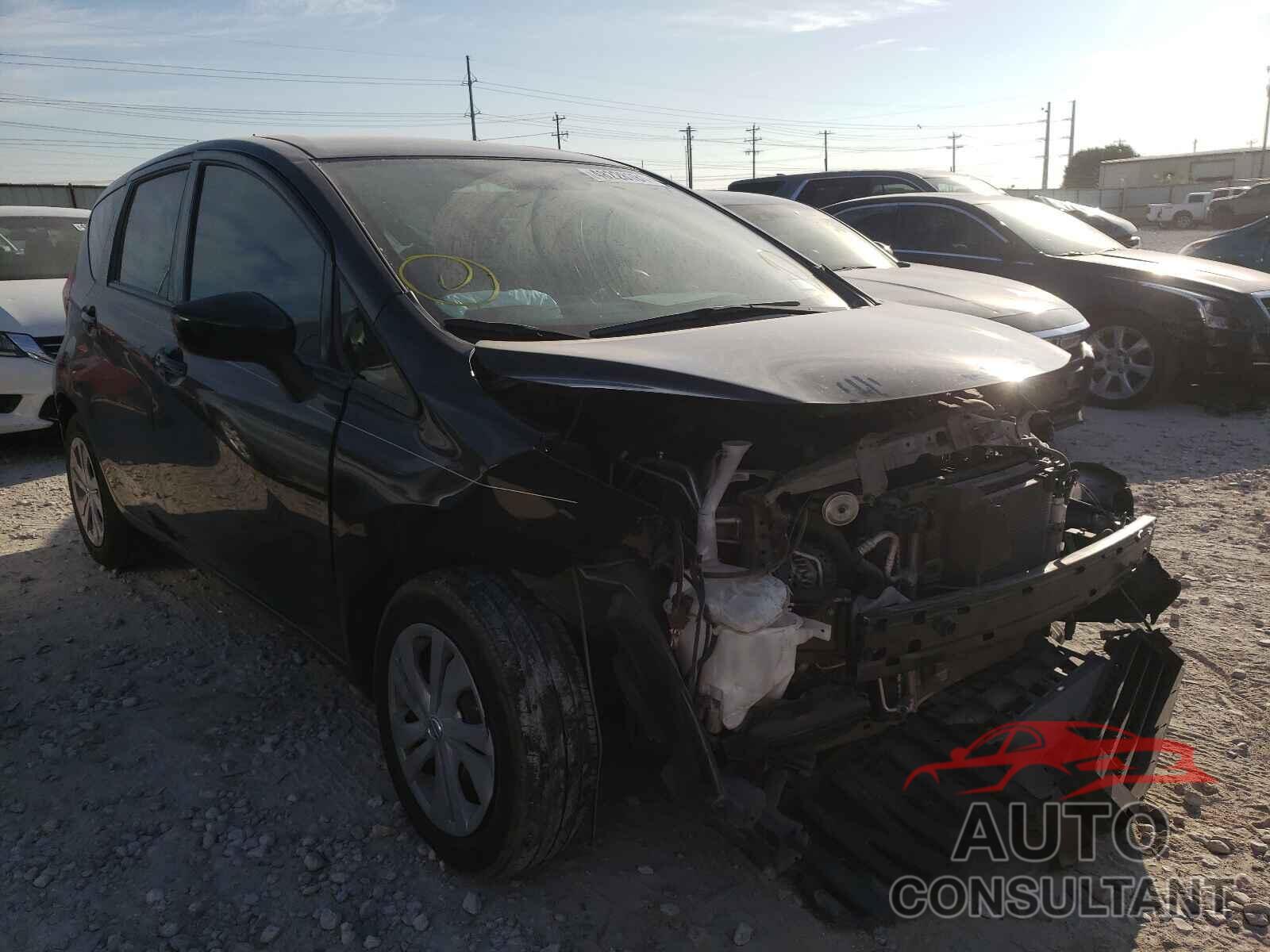 NISSAN VERSA 2018 - 3N1CE2CP1JL369671