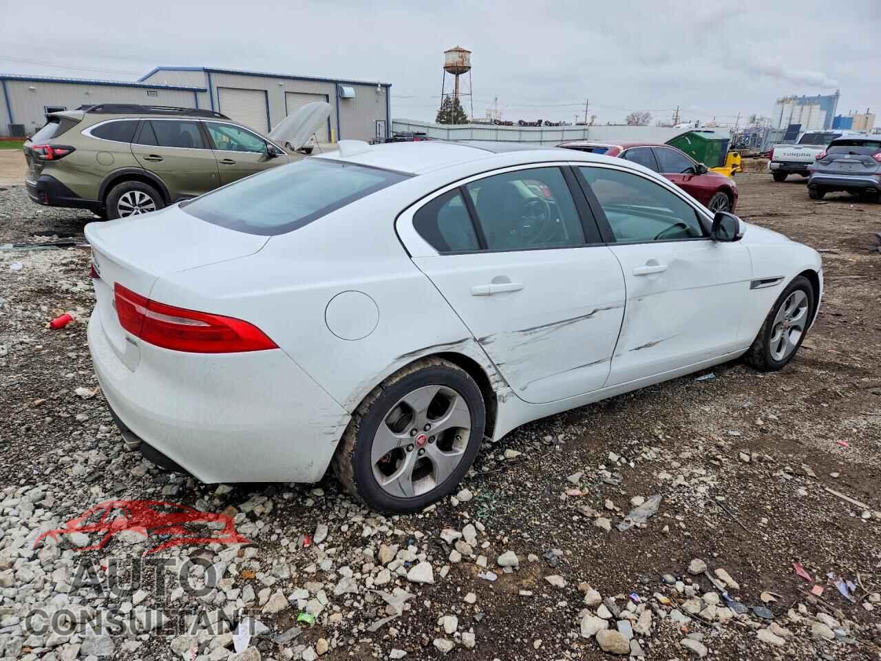 JAGUAR XE 2017 - SAJAR4BG3HA961954