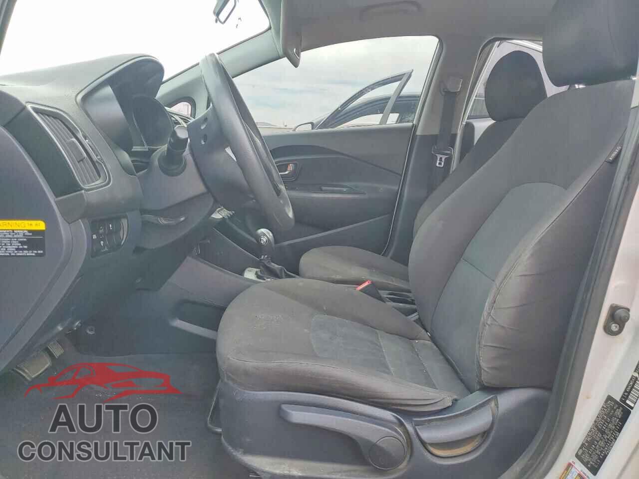 KIA RIO 2016 - KNADM5A37G6621512
