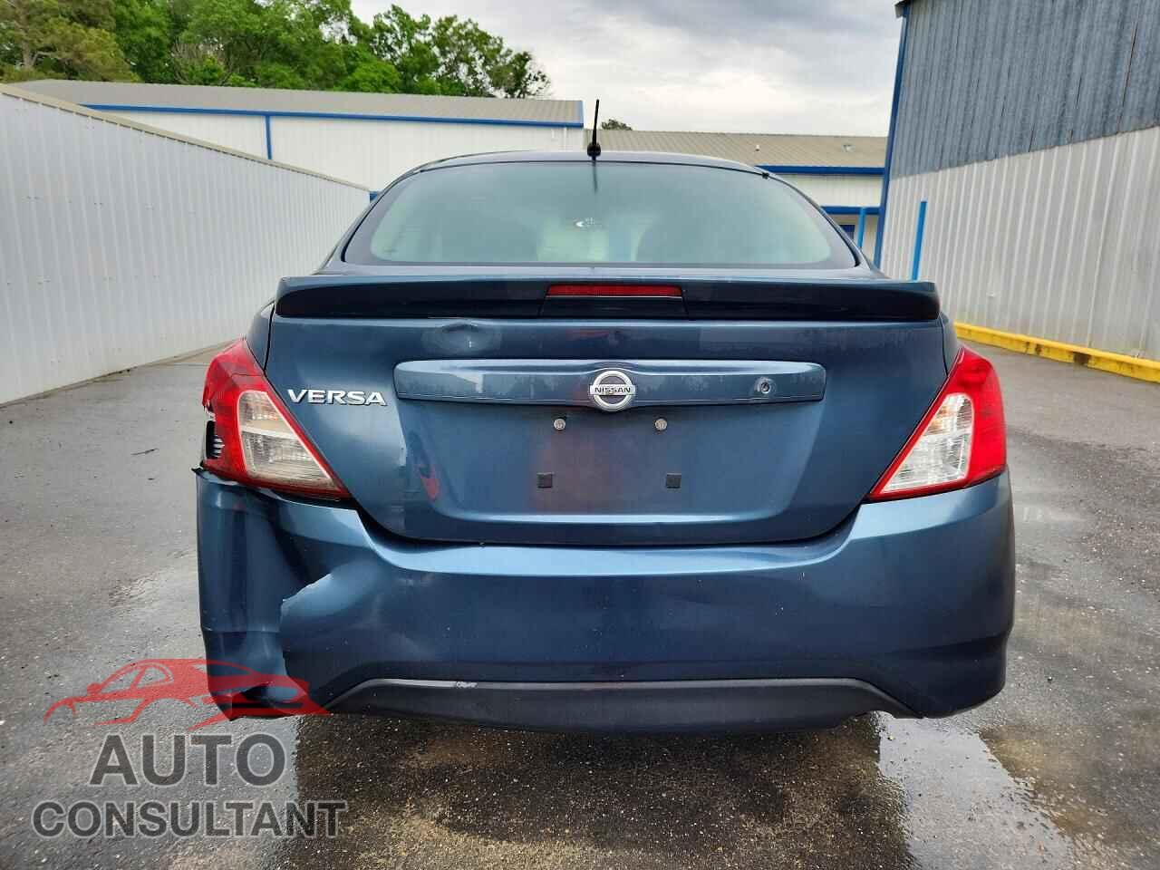 NISSAN VERSA 2017 - 3N1CN7AP2HL890926