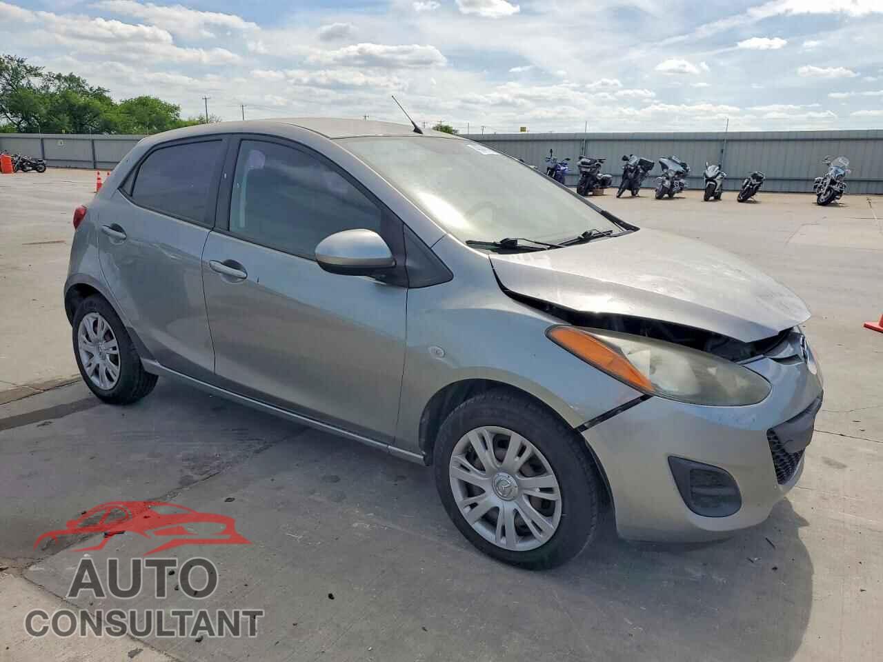 MAZDA 2 2013 - JM1DE1KY3D0164750