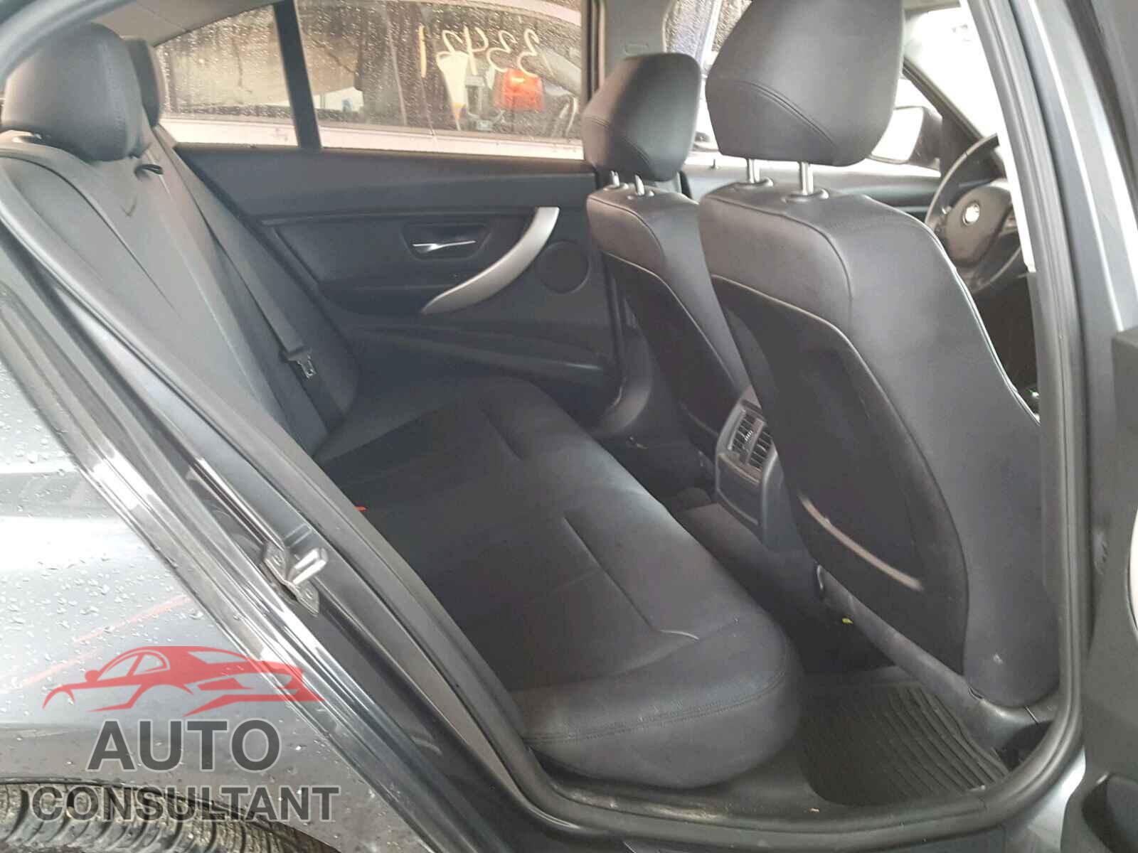 BMW 3 SERIES 2015 - WBA3B1G53FNT07685