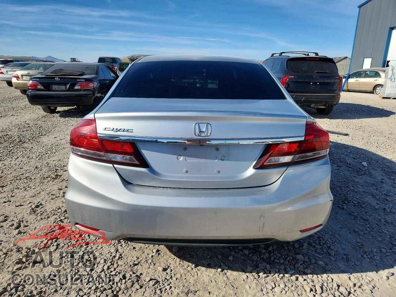 HONDA CIVIC 2015 - 2HGFB2F79FH552655