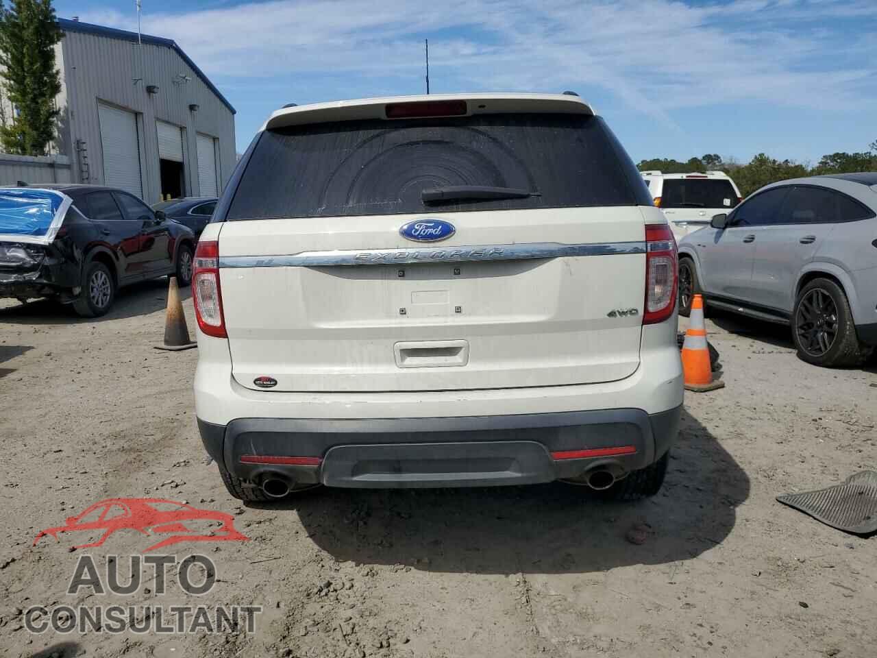 FORD EXPLORER 2011 - 1FMHK8B80BGA54094