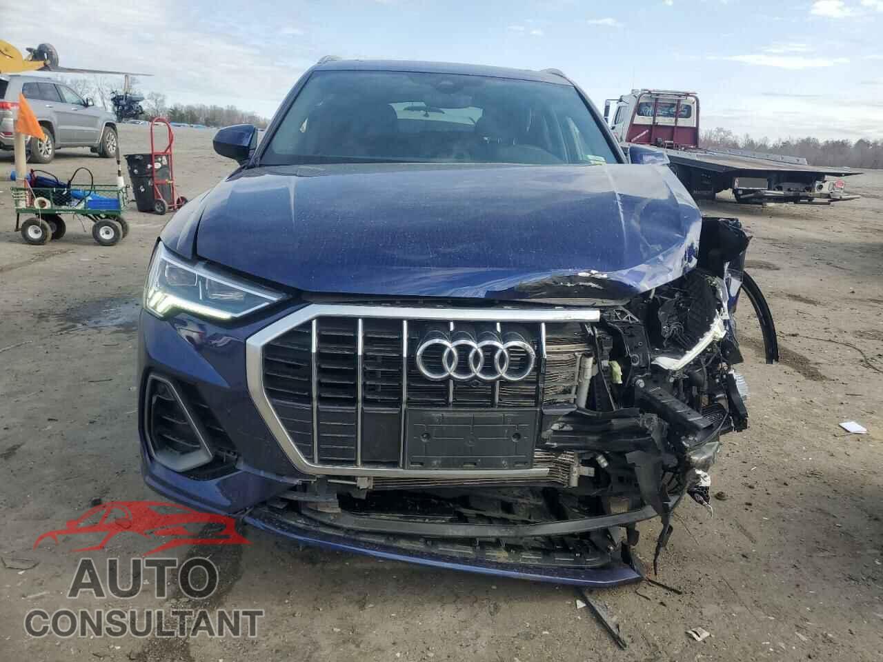 AUDI Q3 2022 - WA1EECF3XN1110074