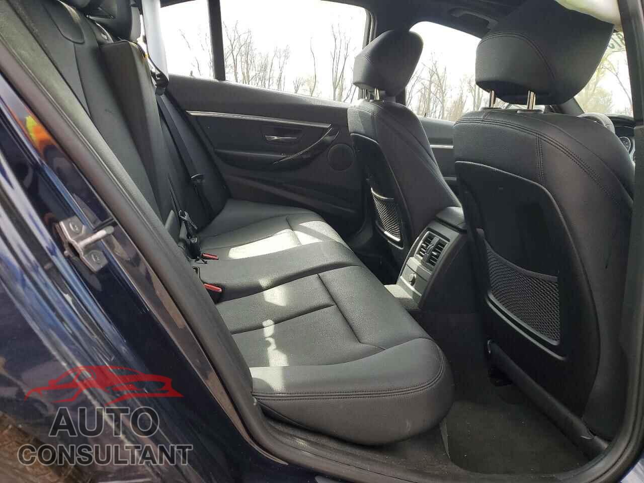 BMW 3 SERIES 2016 - WBA8E3G58GNU00535