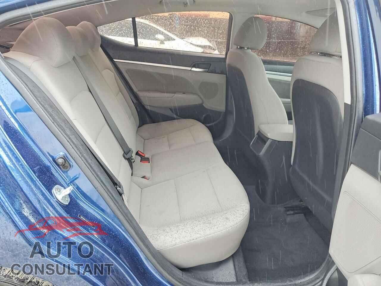HYUNDAI ELANTRA 2019 - 5NPD84LF1KH418655
