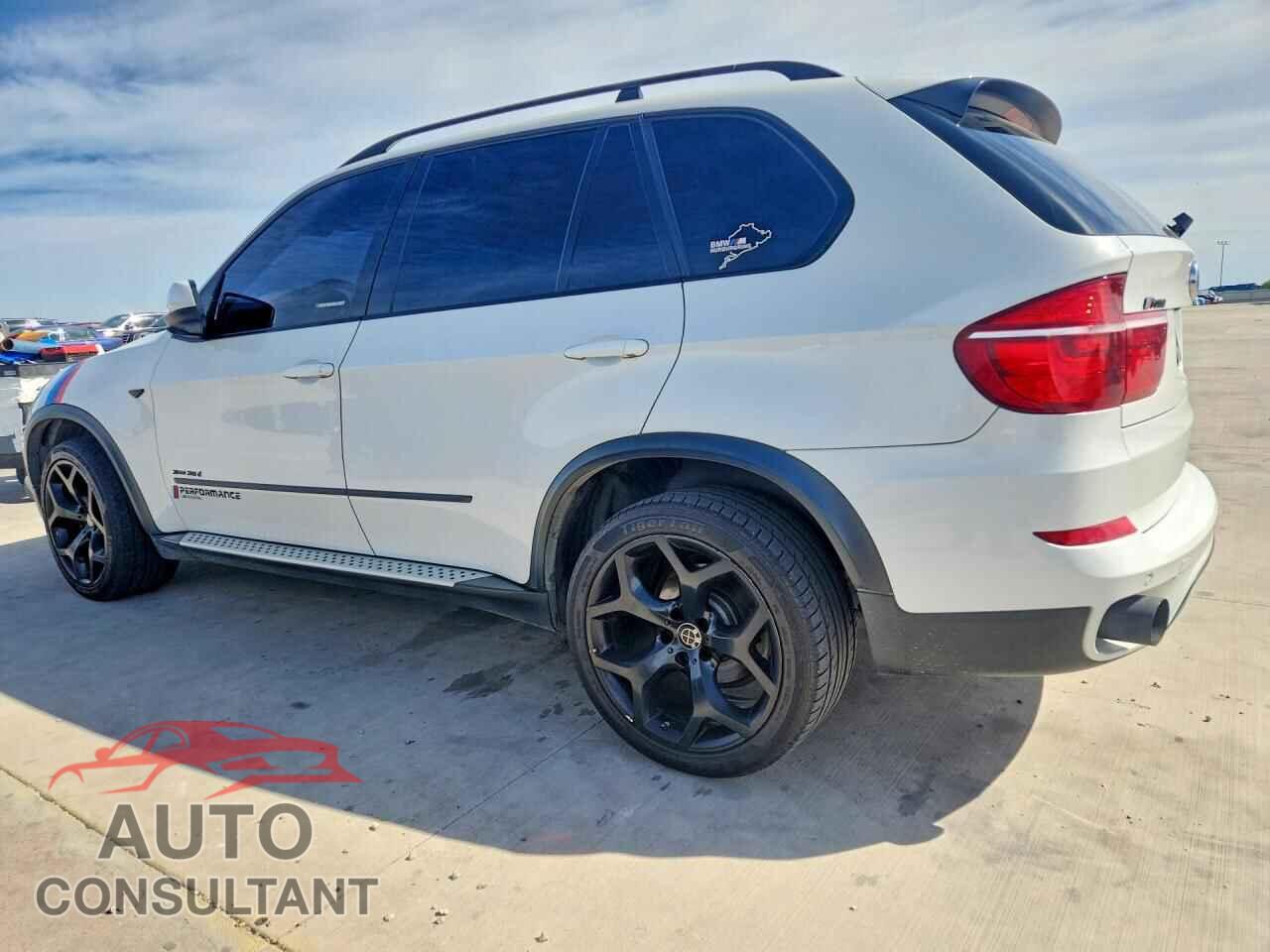 BMW X5 2011 - 5UXZW0C58BL371744