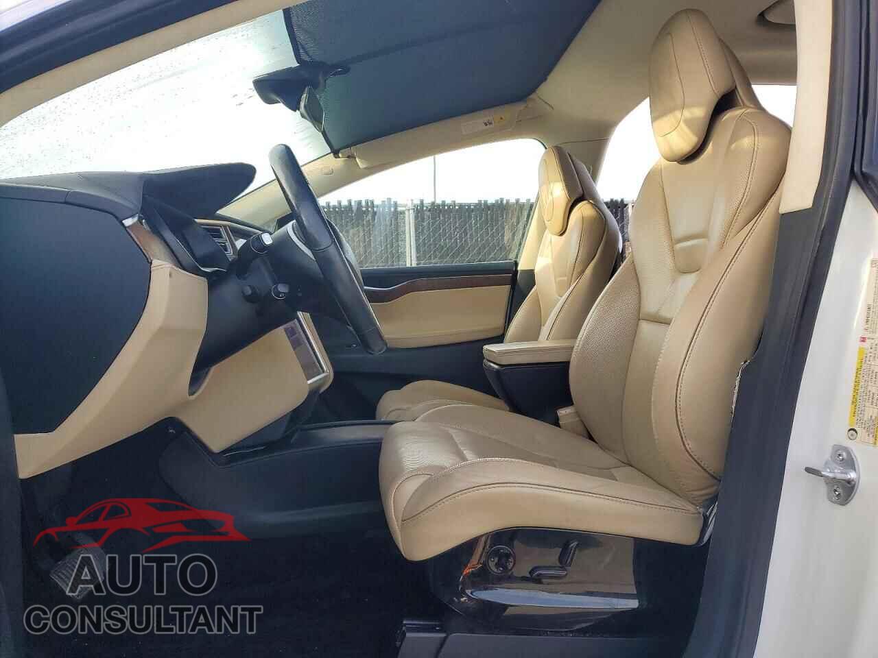 TESLA MODEL X 2016 - 5YJXCBE2XGF027259