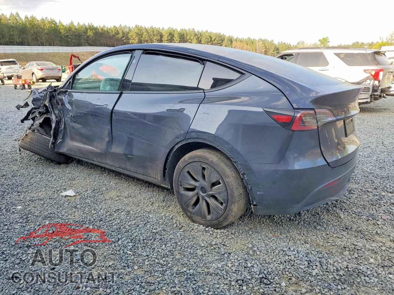 TESLA MODEL Y 2025 - 7SAYGDED1SA365440