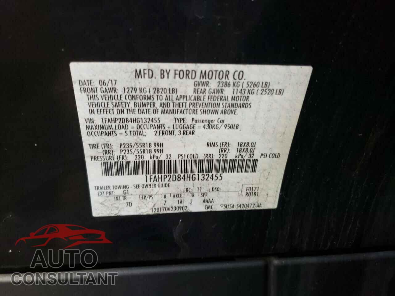 FORD TAURUS 2017 - 1FAHP2D84HG132455