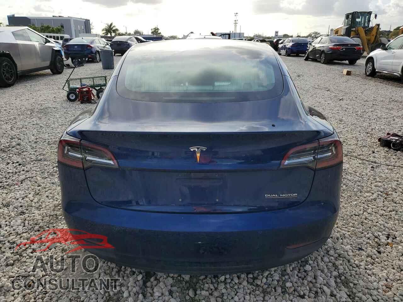 TESLA MODEL 3 2018 - 5YJ3E1EB9JF080884