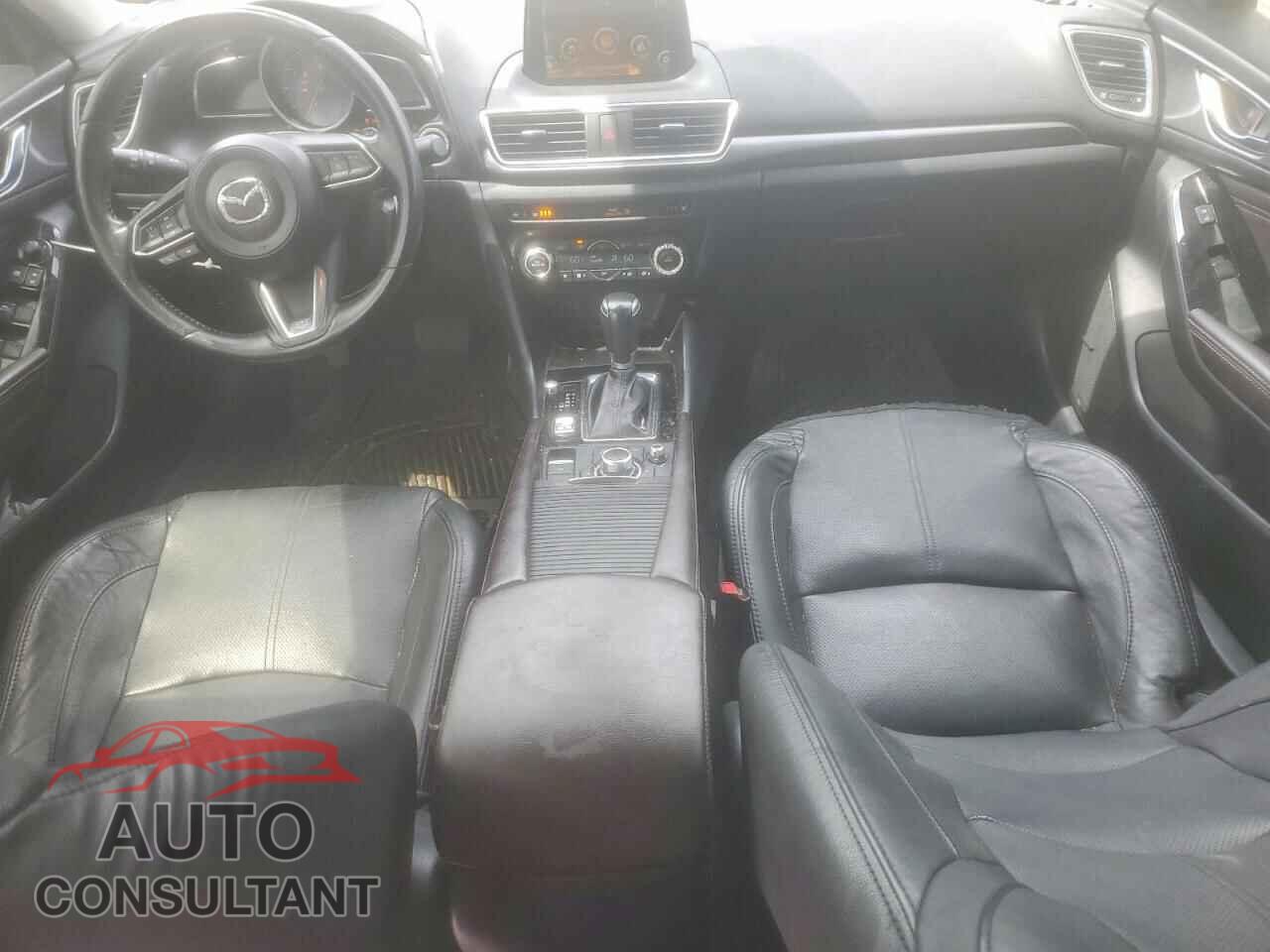 MAZDA 3 2017 - 3MZBN1W30HM127290