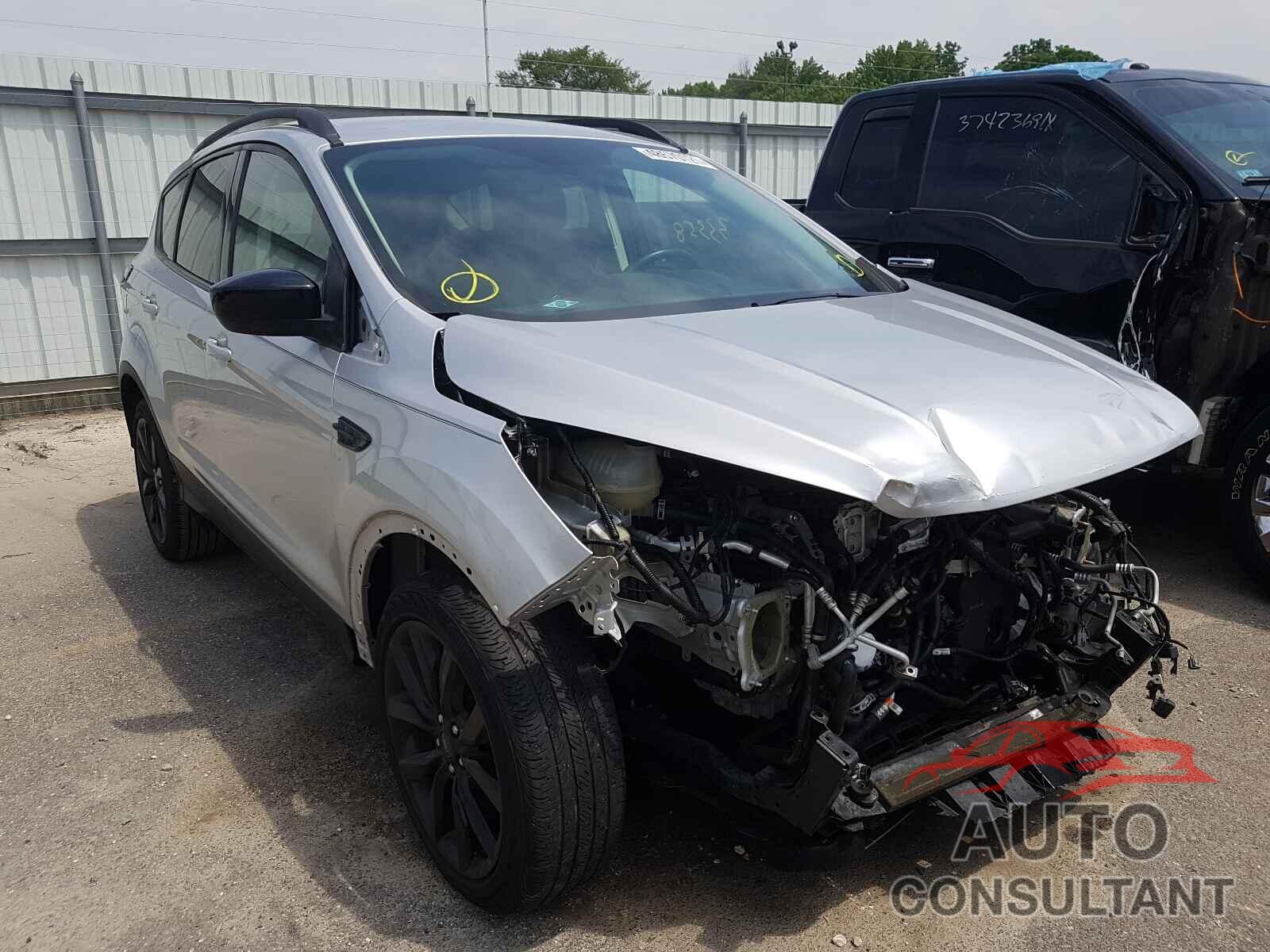FORD ESCAPE 2017 - 1FMCU0GDXHUC71559