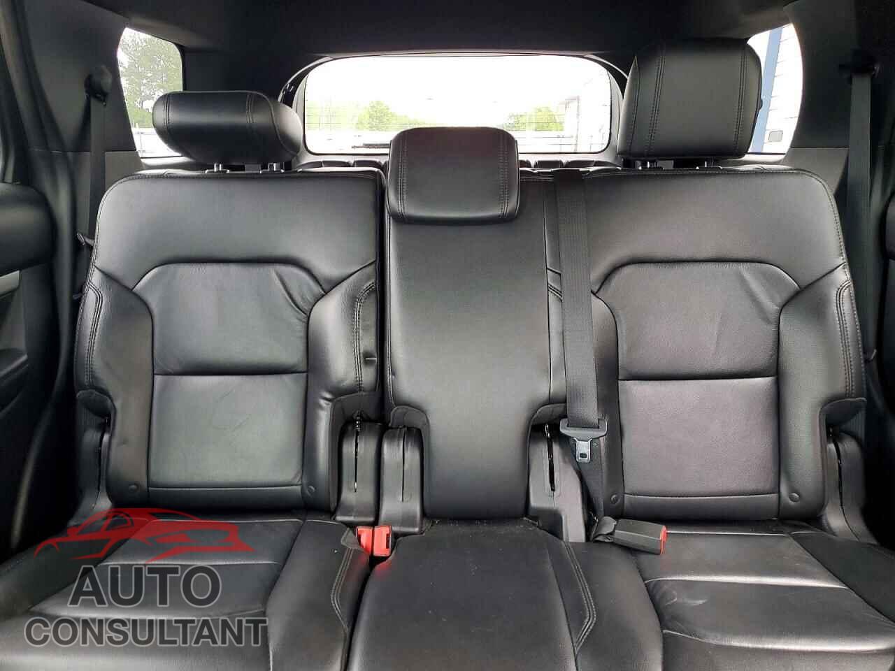 FORD EXPLORER 2017 - 1FM5K7D8XHGD38691