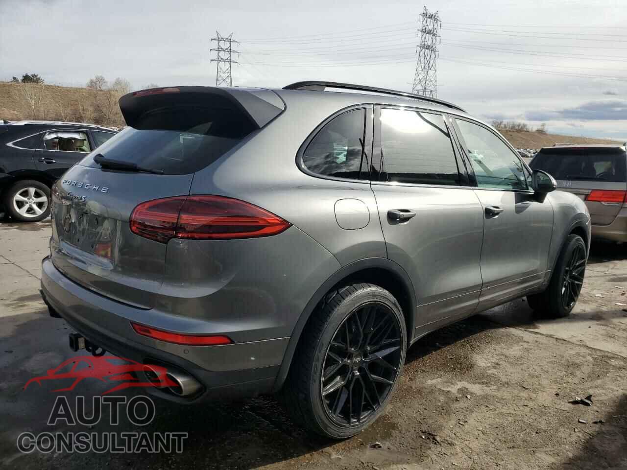 PORSCHE CAYENNE 2017 - WP1AB2A28HLA52849