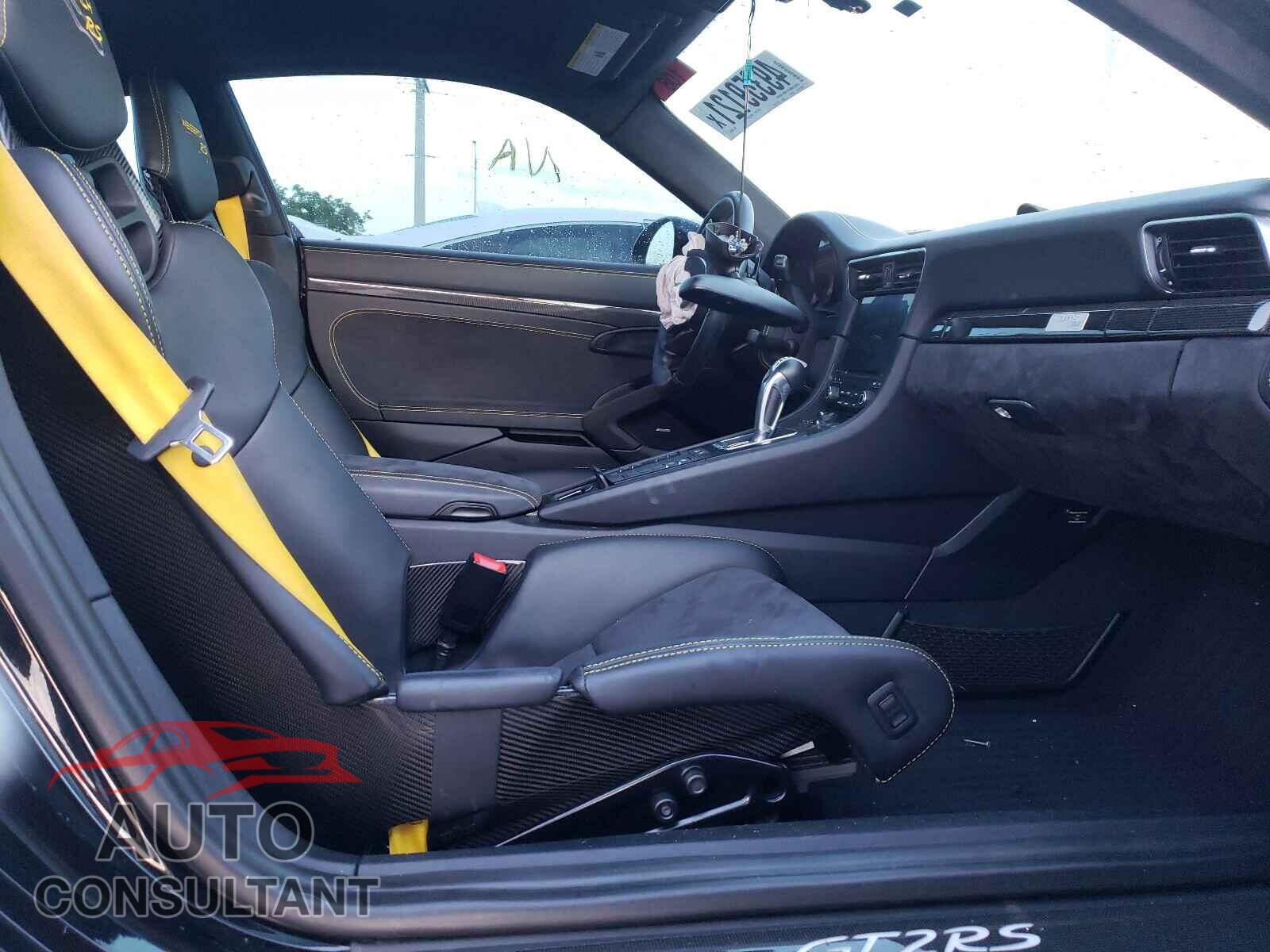 PORSCHE 911 2018 - WP0AE2A95JS186140