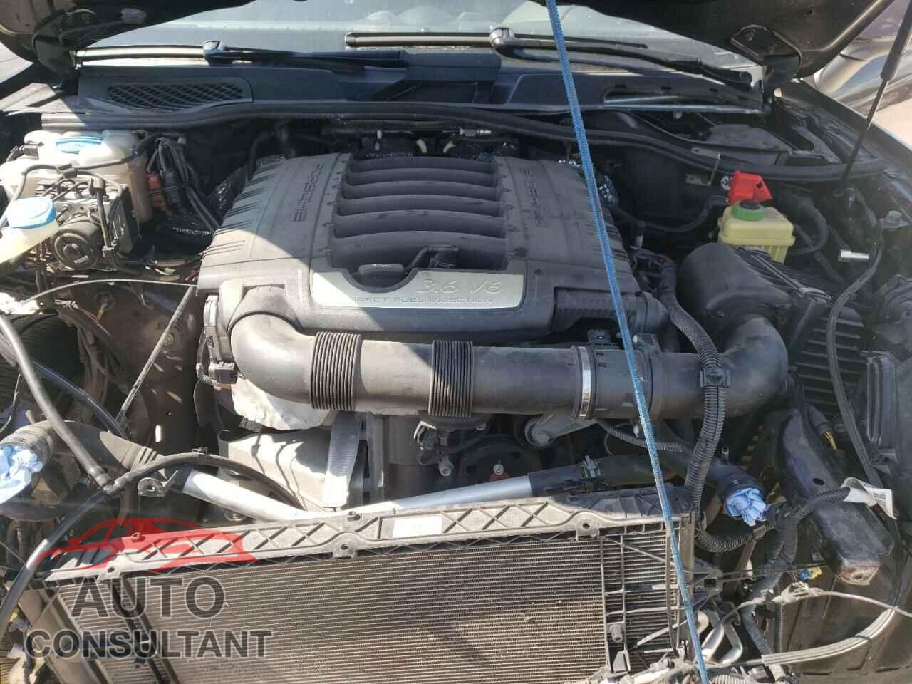 PORSCHE CAYENNE 2018 - WP1AA2A28JKA02998