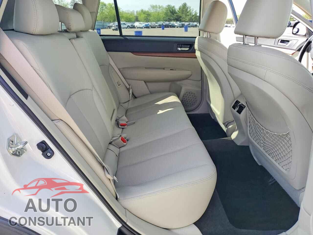 SUBARU OUTBACK 2013 - 4S4BRBKC3D3311102