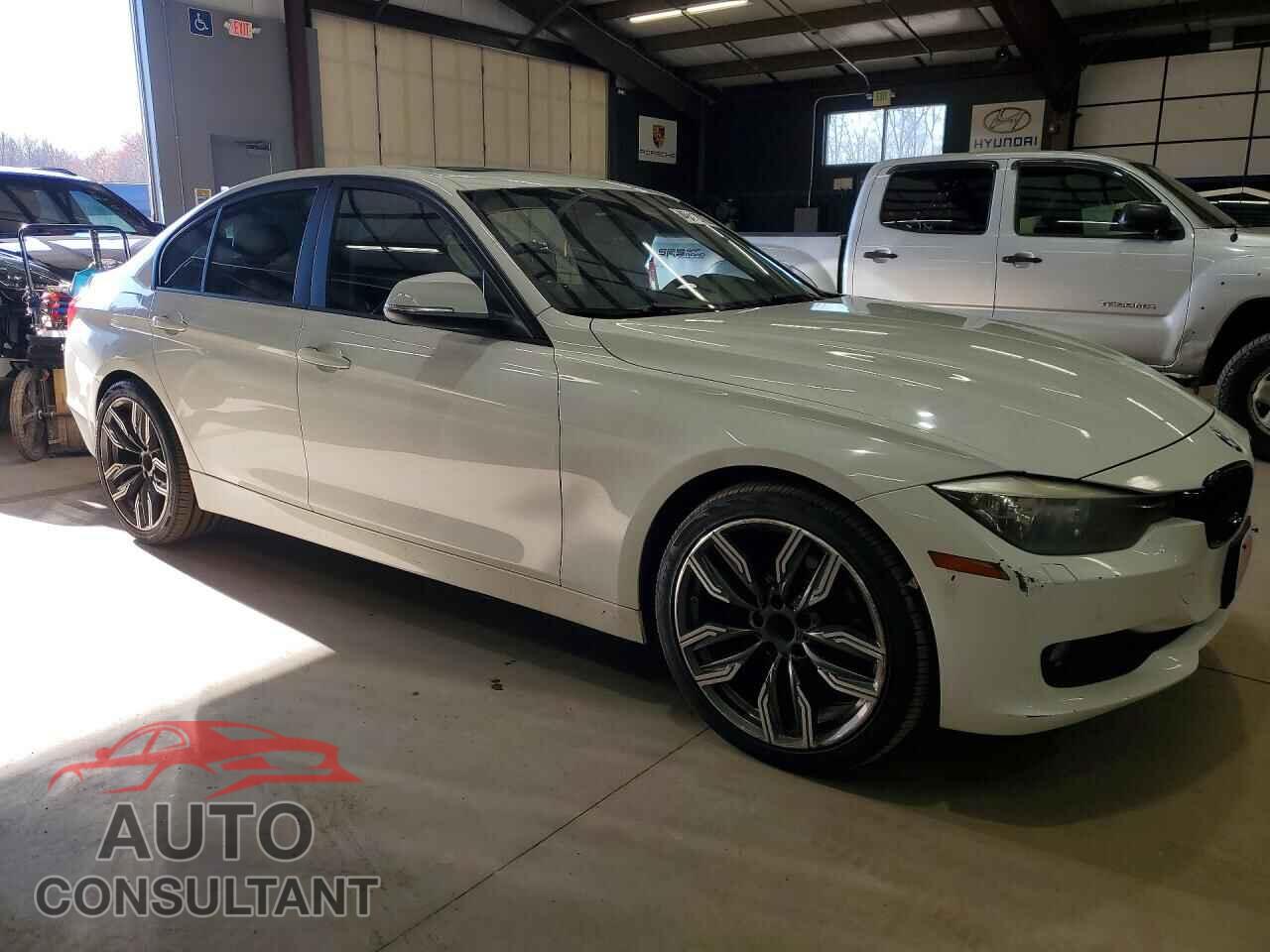BMW 3 SERIES 2013 - WBA3B5C59DF593627
