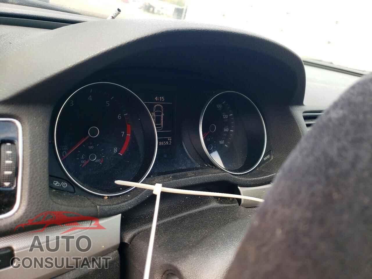 VOLKSWAGEN PASSAT 2017 - 1VWAT7A38HC078238