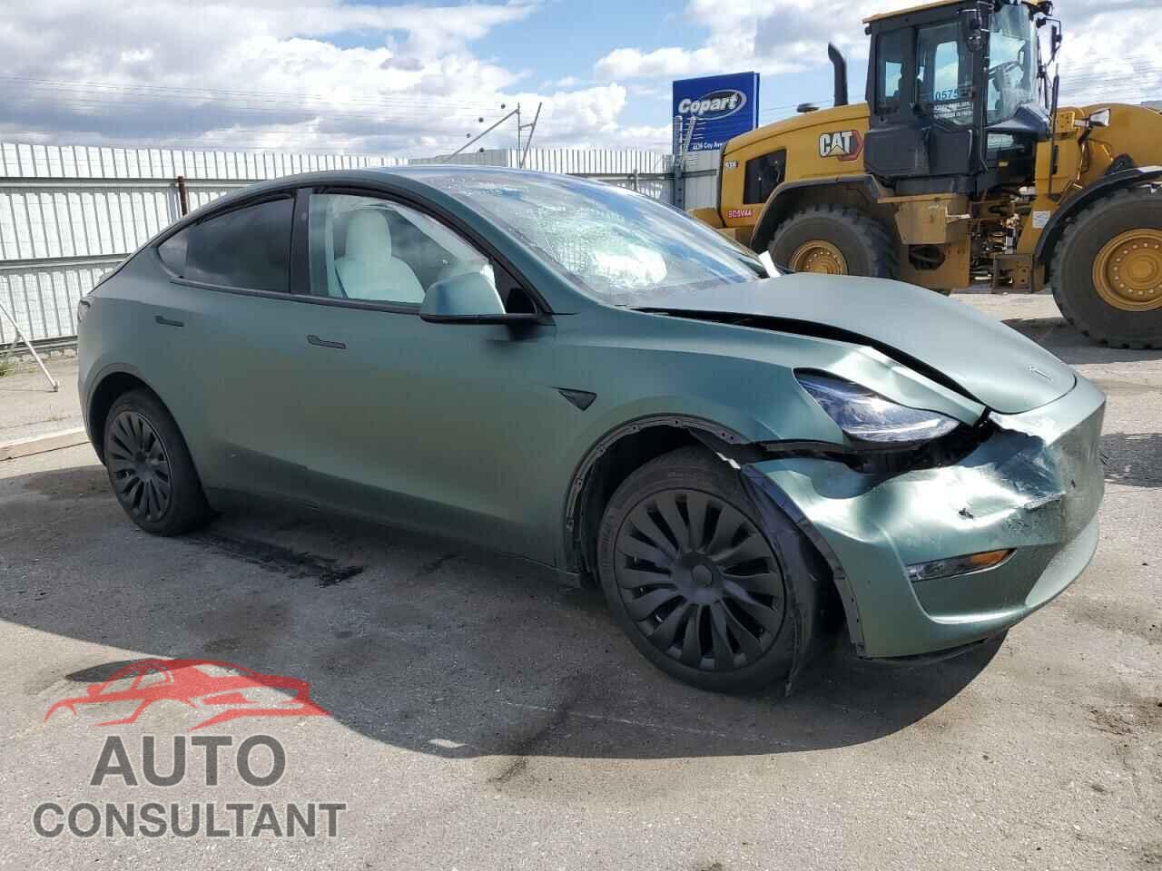 TESLA MODEL Y 2024 - 7SAYGDEE7RF010259