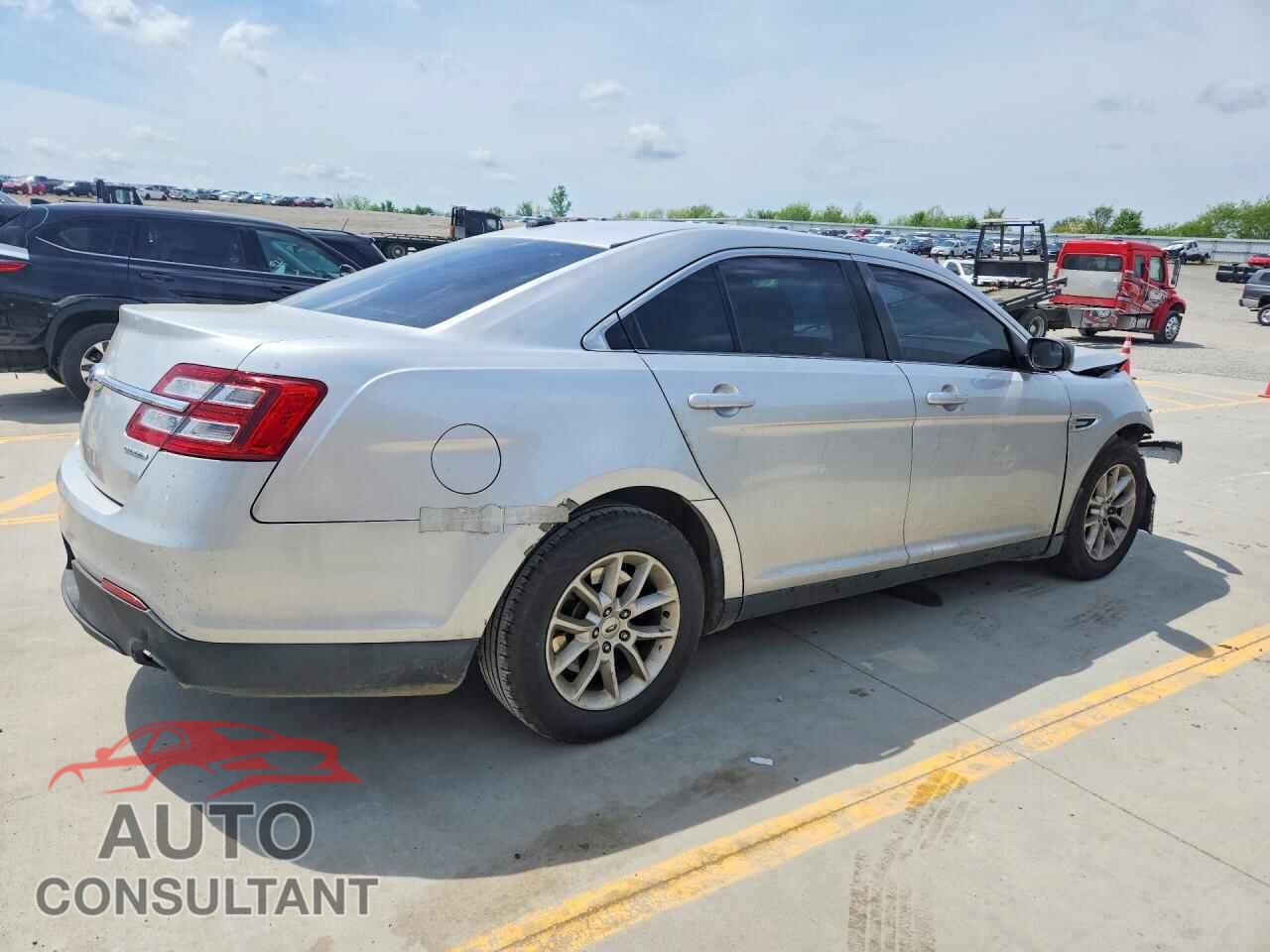 FORD TAURUS 2015 - 1FAHP2D8XFG126124