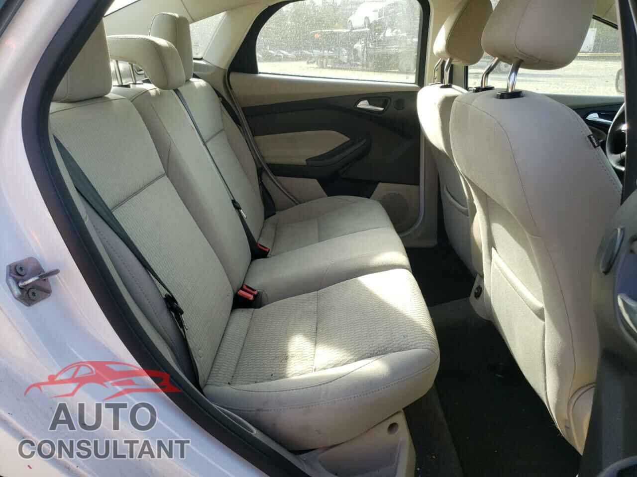 FORD FOCUS 2012 - 1FAHP3H24CL266474