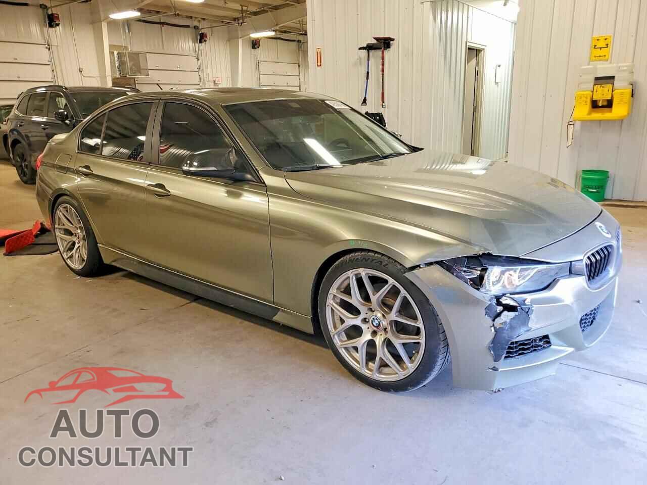 BMW 3 SERIES 2014 - WBA3A5G52ENP29410