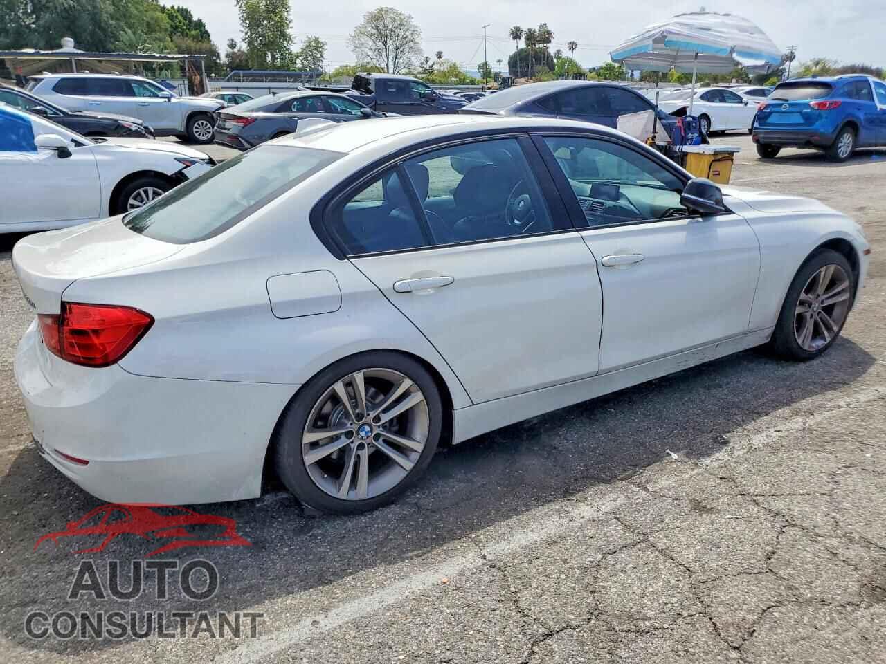 BMW 3 SERIES 2013 - WBA3A5C54DF357390