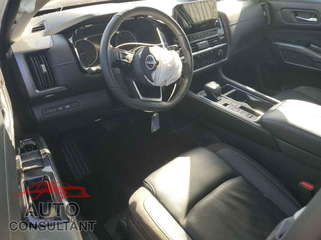 NISSAN PATHFINDER 2023 - 5N1DR3CA2PC236246