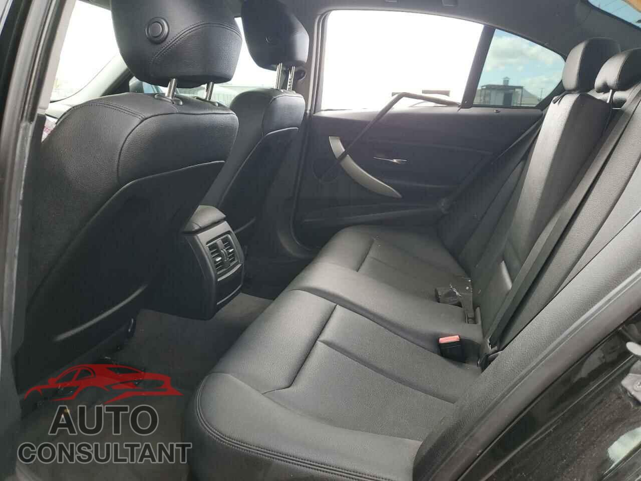 BMW 3 SERIES 2016 - WBA8E1G52GNU11082
