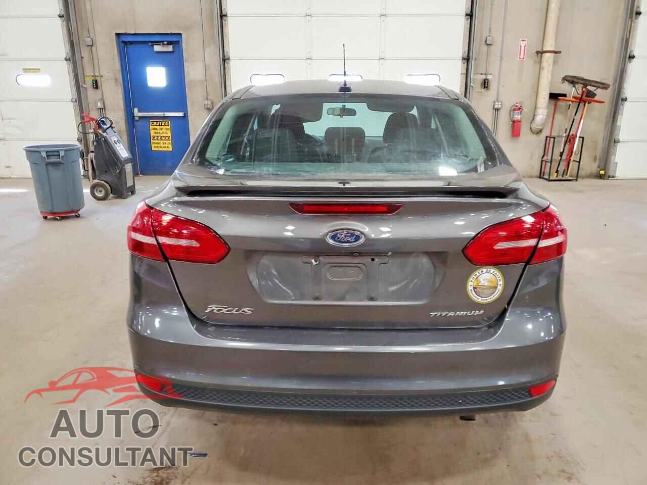 FORD FOCUS 2017 - 1FADP3F29HL300417
